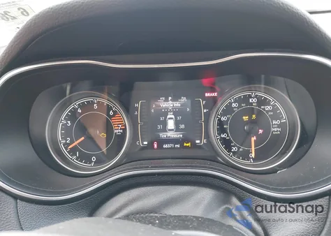 2021 Jeep Cherokee Latitude Plus 4X4 from USA, damaged, VIN 1C4PJMLB1MD197730